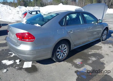 2012 Volkswagen Passat 2.5L S z USA, uszkodzony, nr VIN 1VWAP7A30CC078070